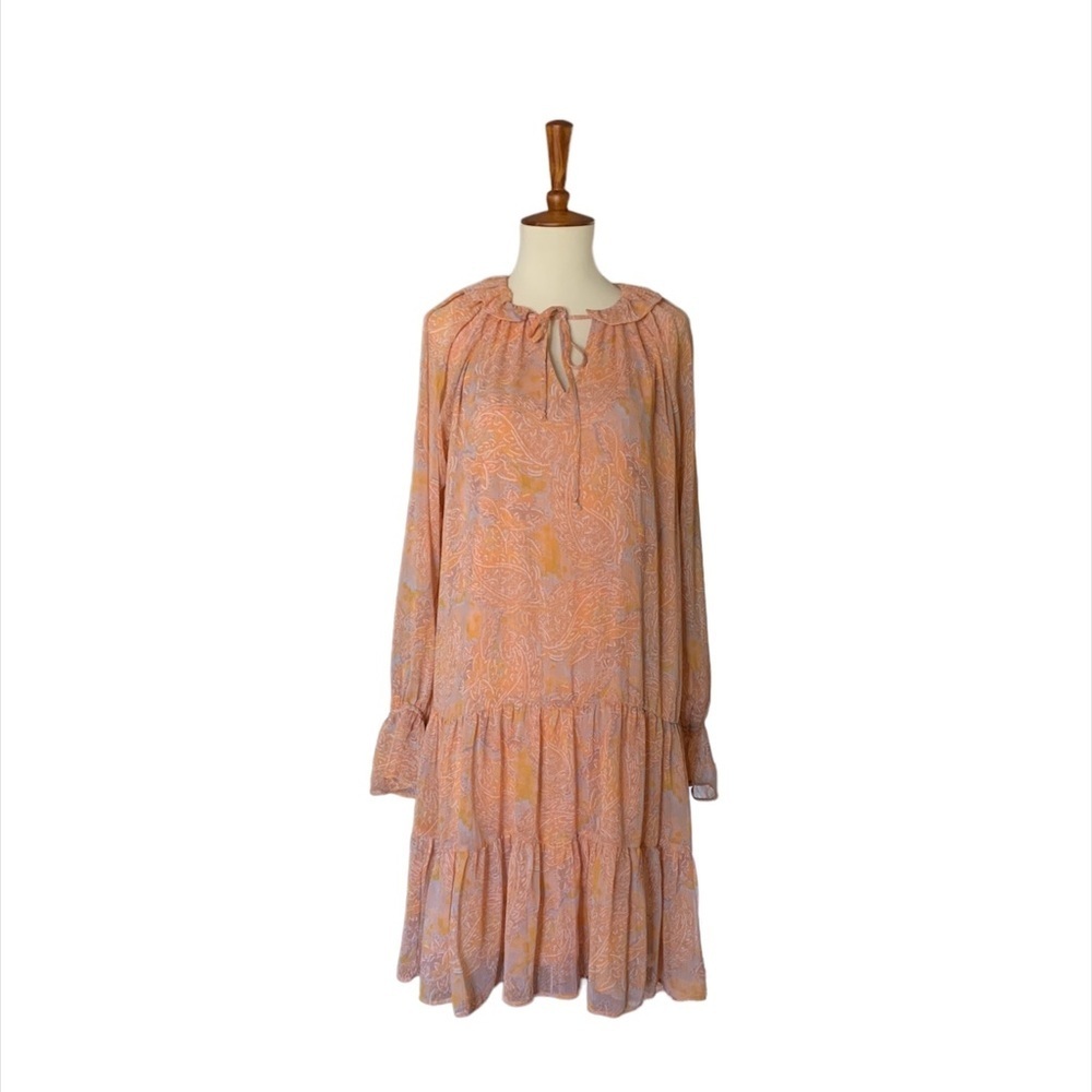 Illa Illa Tiered Paisley Dress Size‎ Medium Multi Color